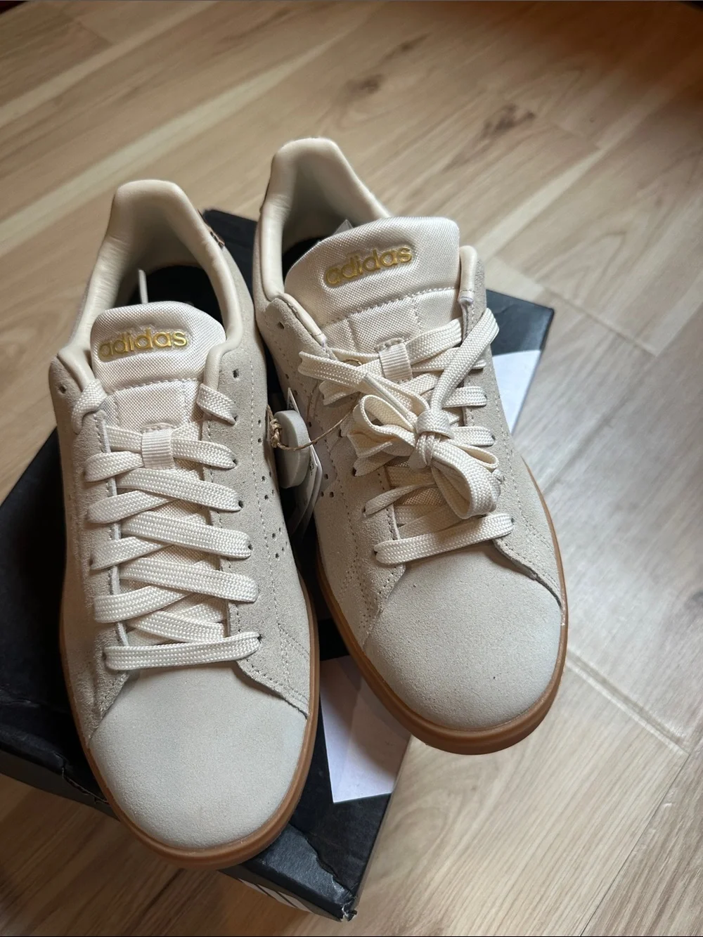 adidas classic low